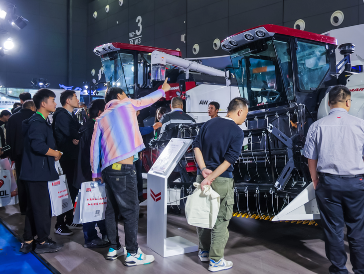 西吉縣高素質(zhì)農(nóng)機(jī)手技能提升培訓(xùn)班結(jié)業(yè) 為農(nóng)業(yè)現(xiàn)代化注入強(qiáng)勁動(dòng)能